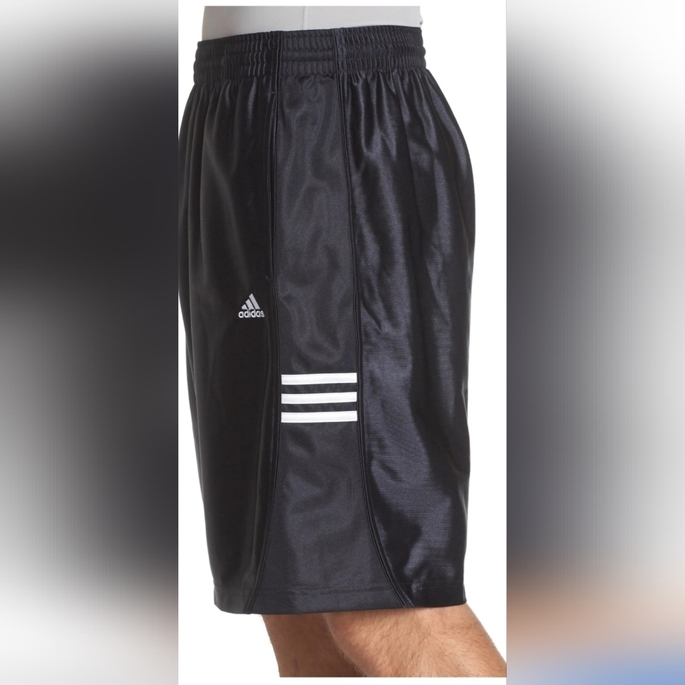 Adidas Men's Vintage Size XL  Navy Blue Athletic Shorts
